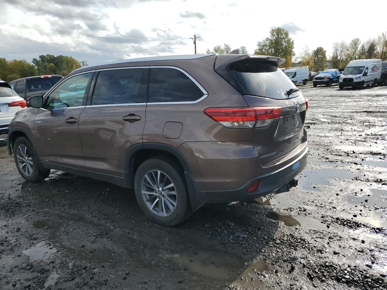 TOYOTA HIGHLANDER HYBRID