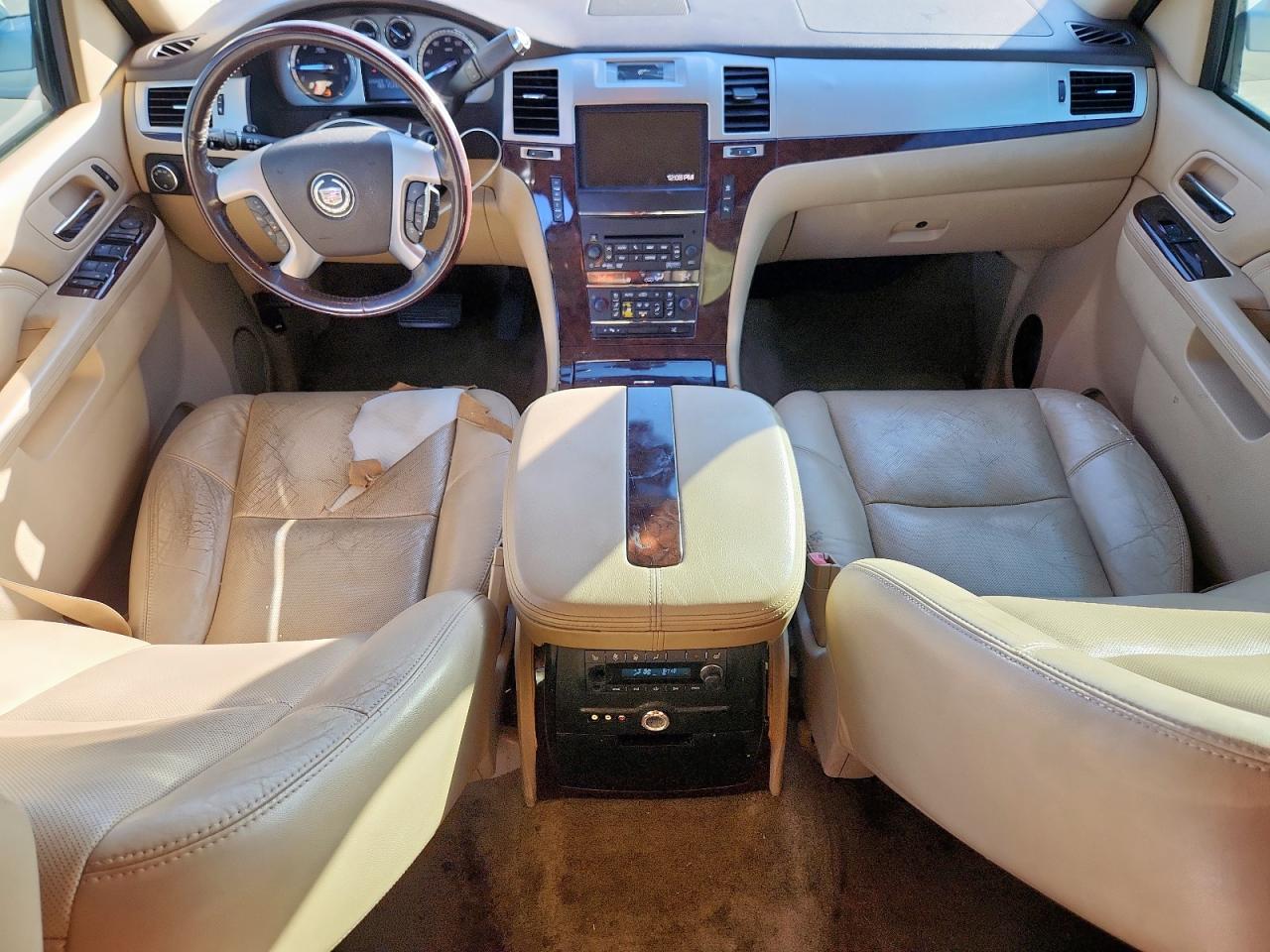 CADILLAC ESCALADE ESV PREMIUM