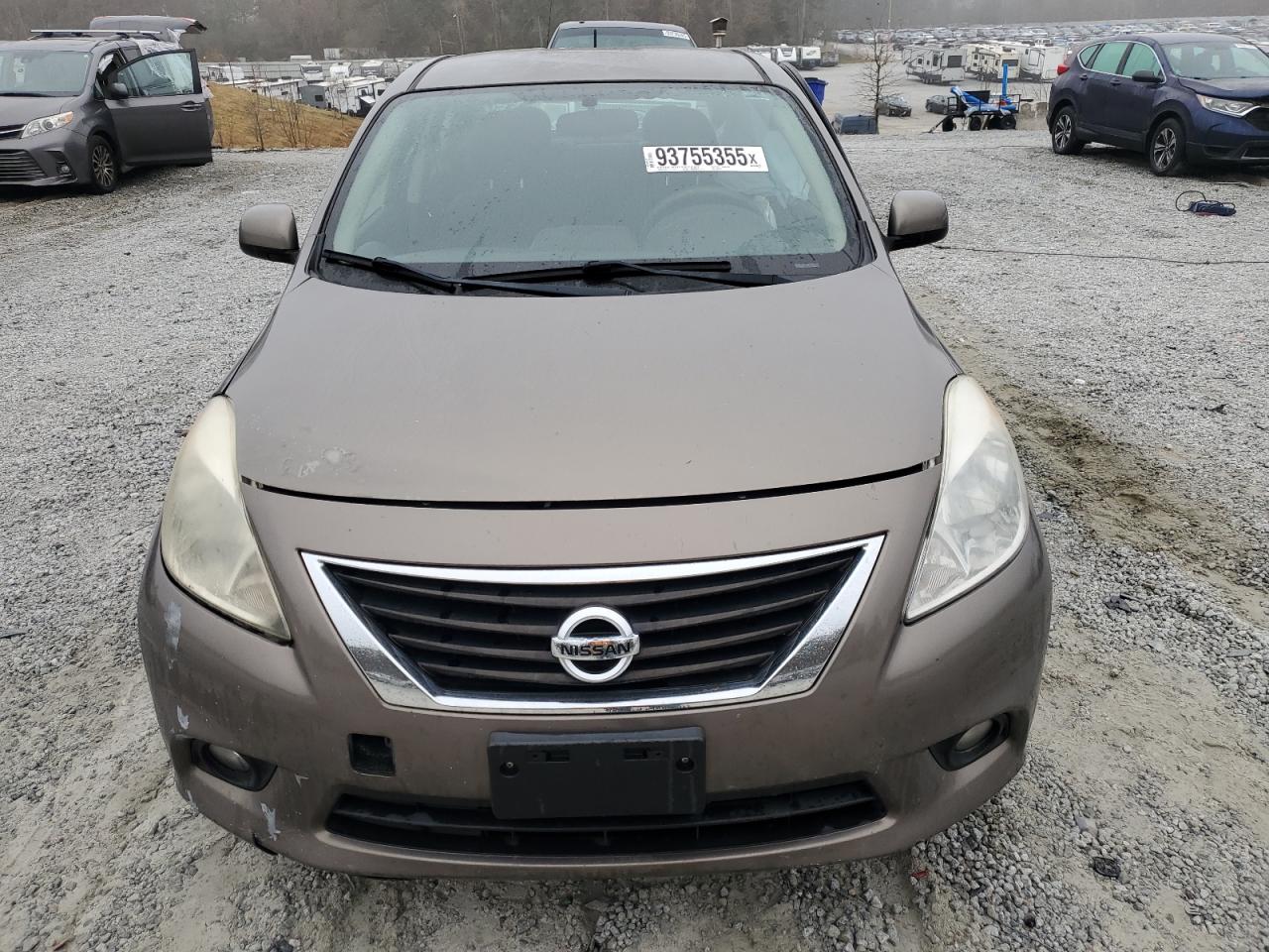 NISSAN VERSA S