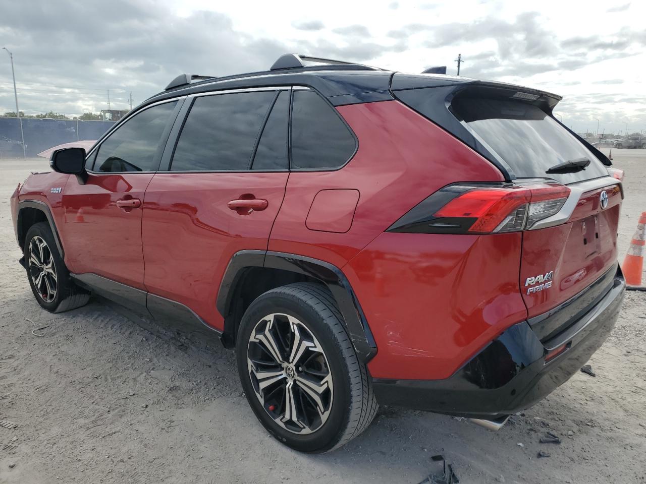 TOYOTA RAV4 XSE