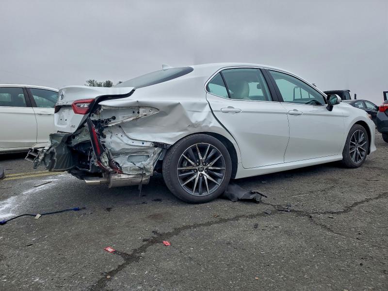 2023 TOYOTA CAMRY XLE #3301746393