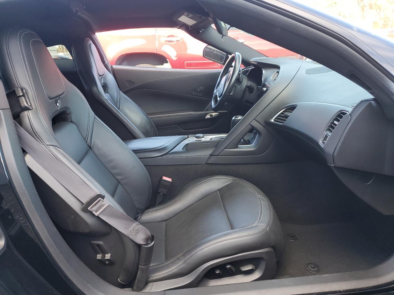 CHEVROLET CORVETTE STINGRAY 2LT