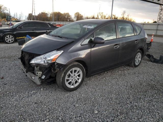 Global Auto Auctions: 2013 TOYOTA PRIUS V