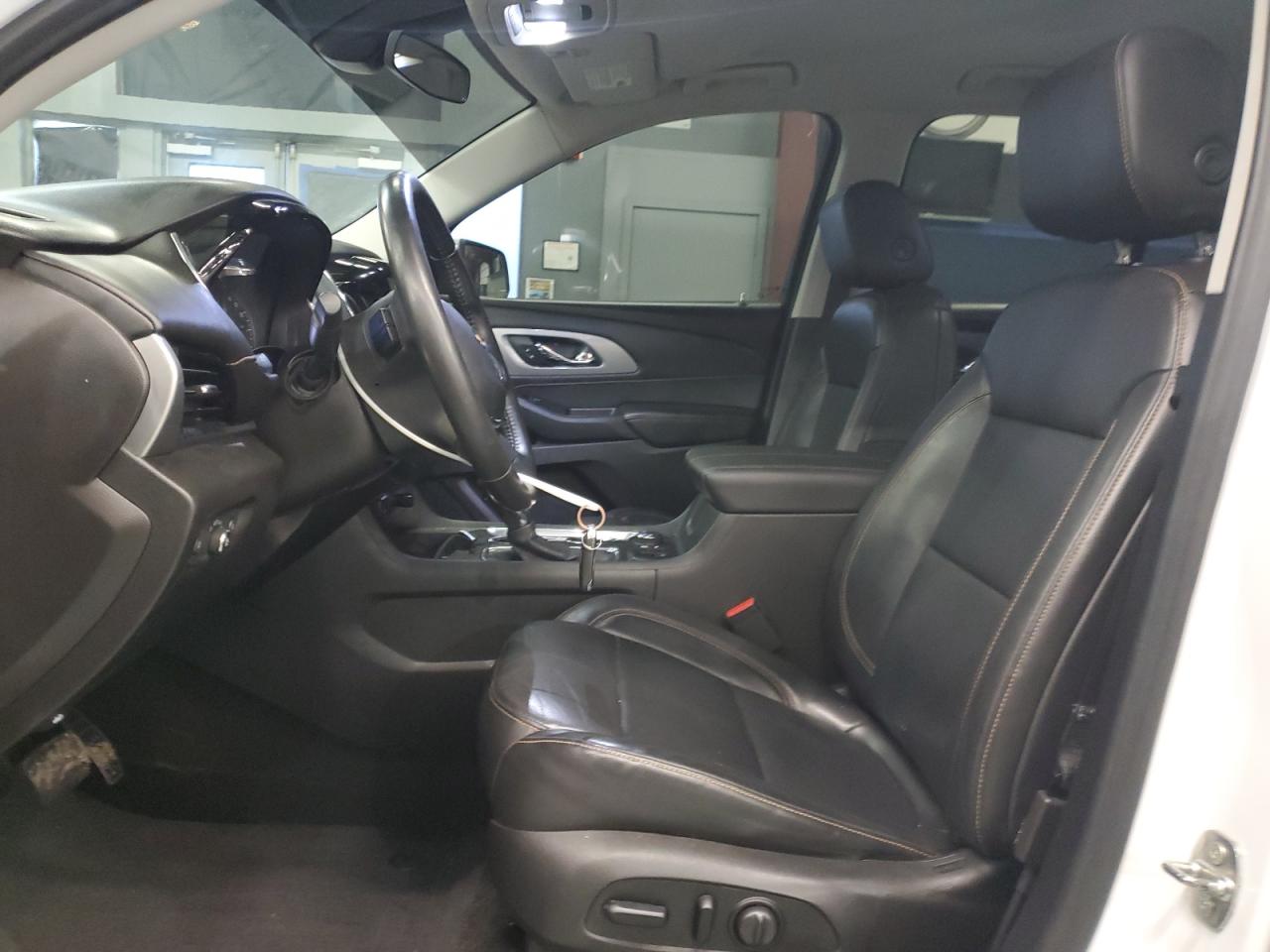 CHEVROLET TRAVERSE LT