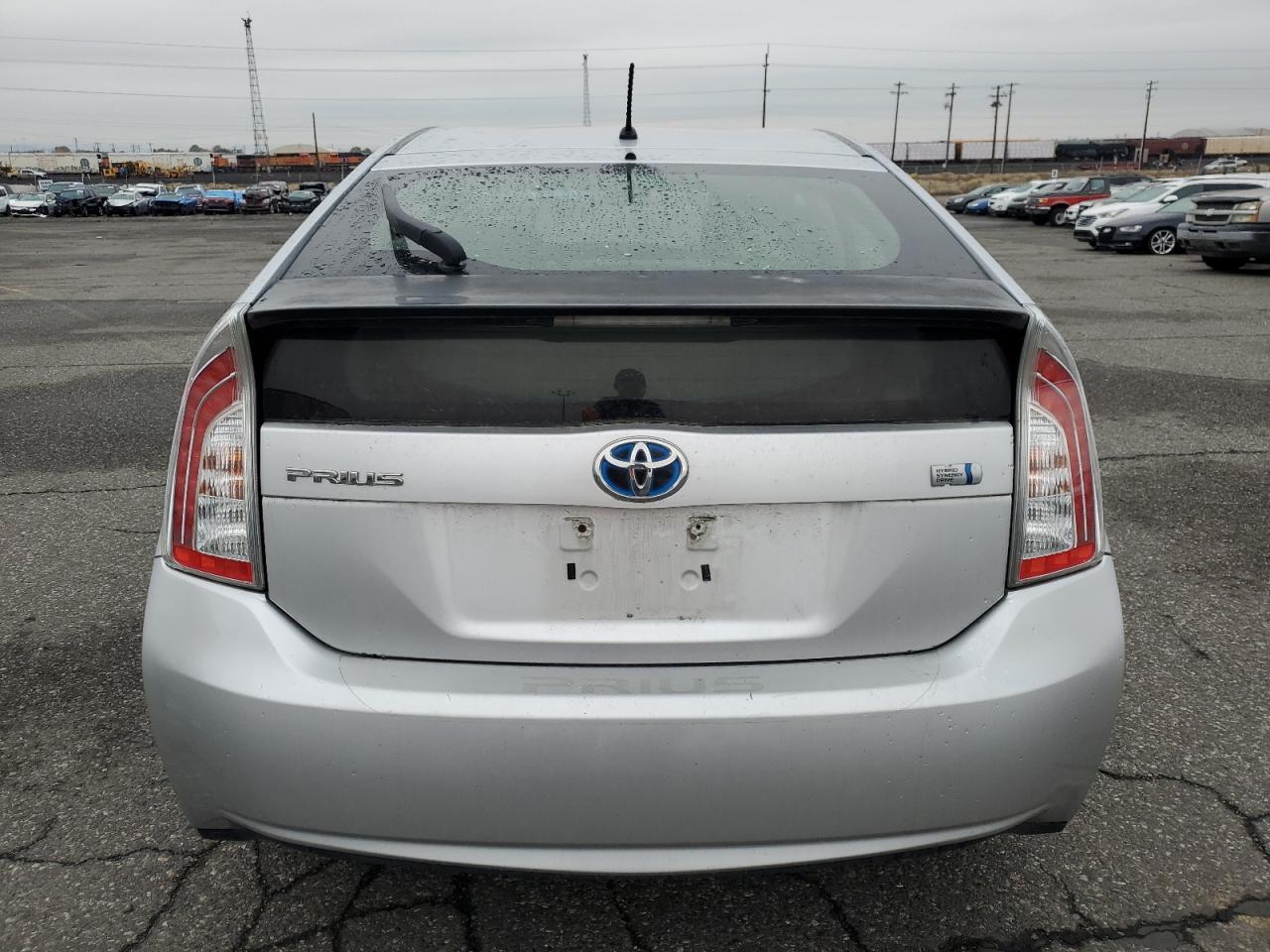 TOYOTA PRIUS