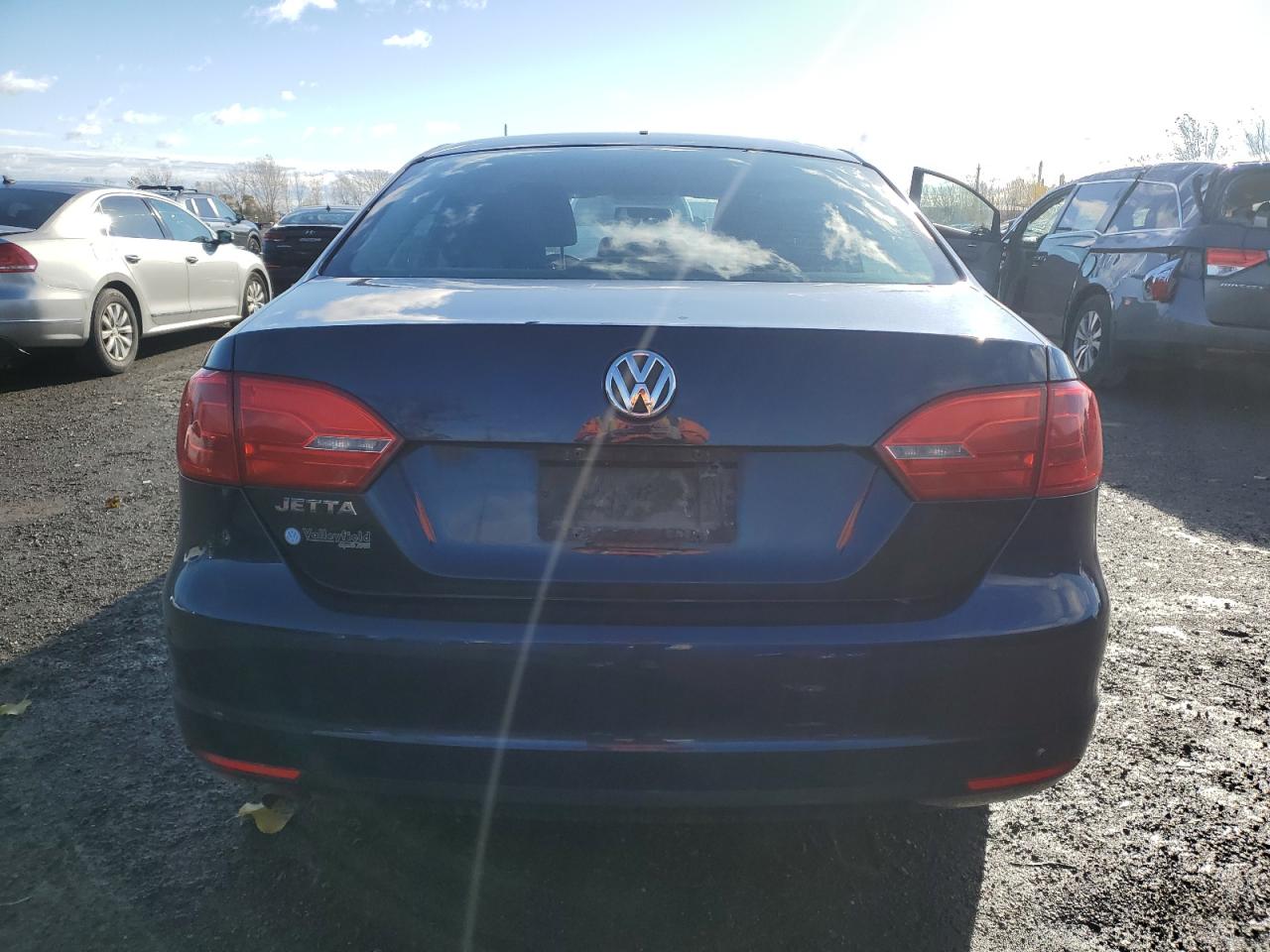 VOLKSWAGEN JETTA BASE