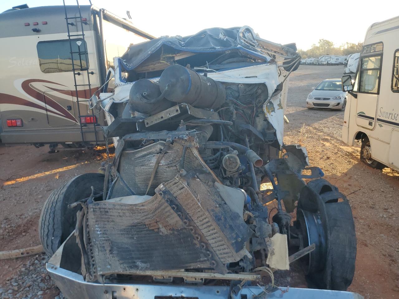 Lot #3297043488 1997 FREIGHTLINER CONVENTNL