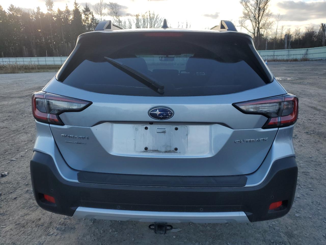 SUBARU OUTBACK LIMITED