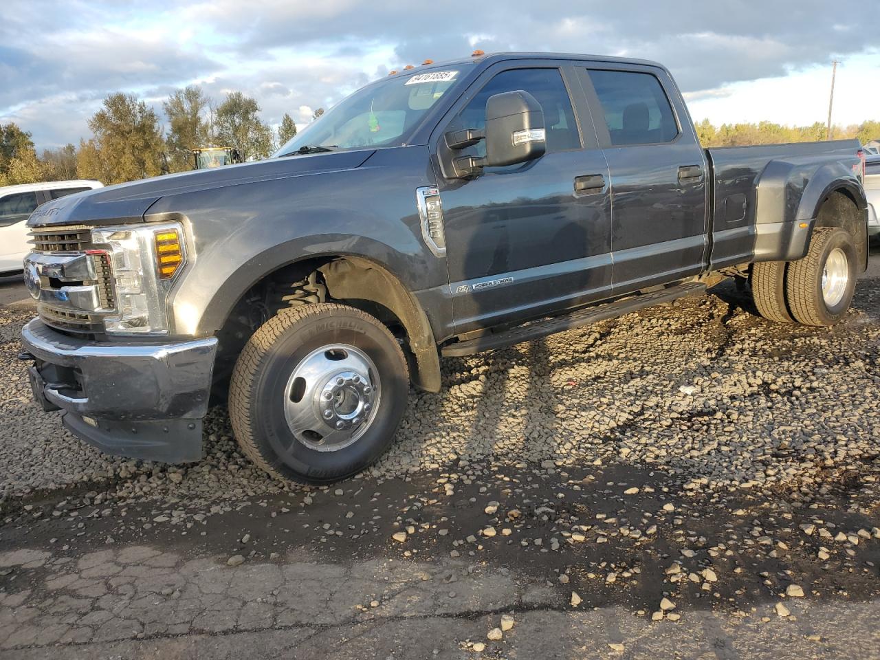 FORD F-350 SUPER DUTY