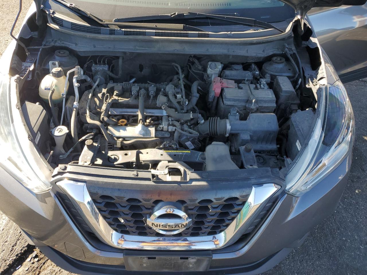 NISSAN KICKS S