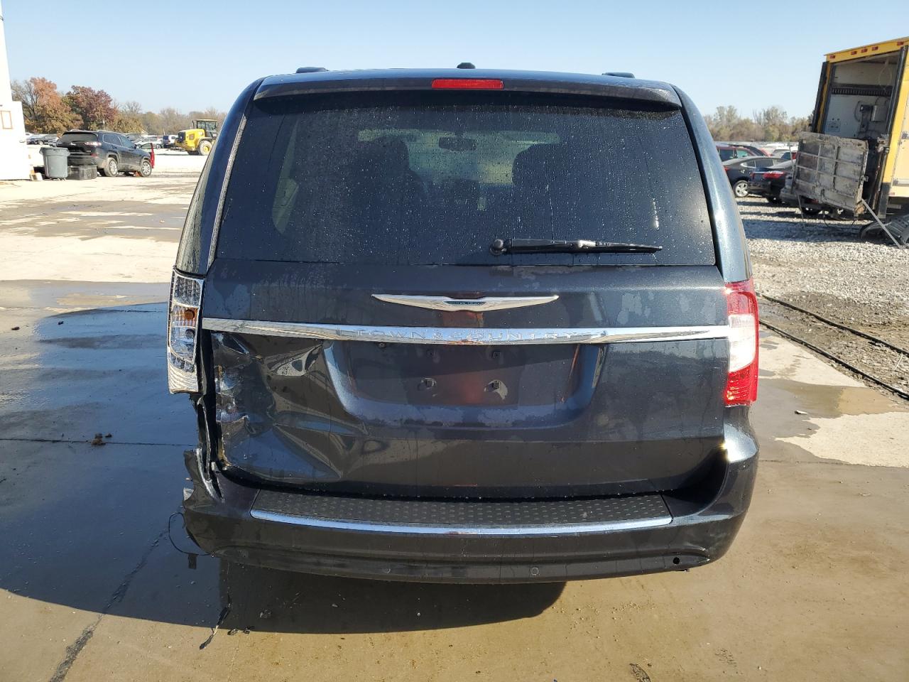 CHRYSLER TOWN & COUNTRY TOURING L