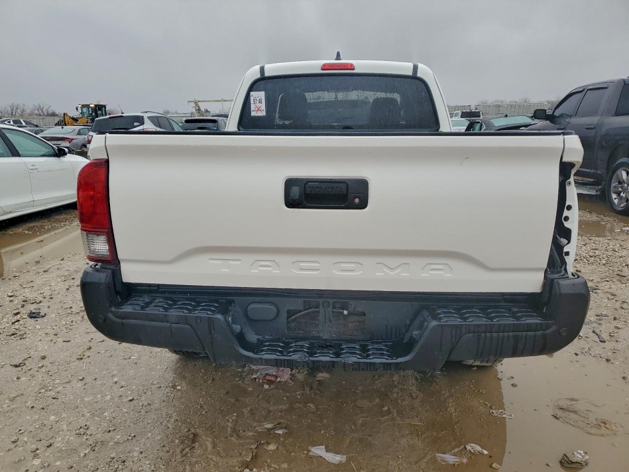 TOYOTA TACOMA ACCESS CAB