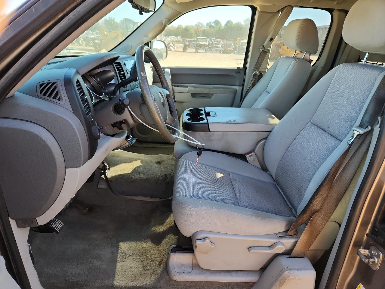 CHEVROLET SILVERADO C1500 LT