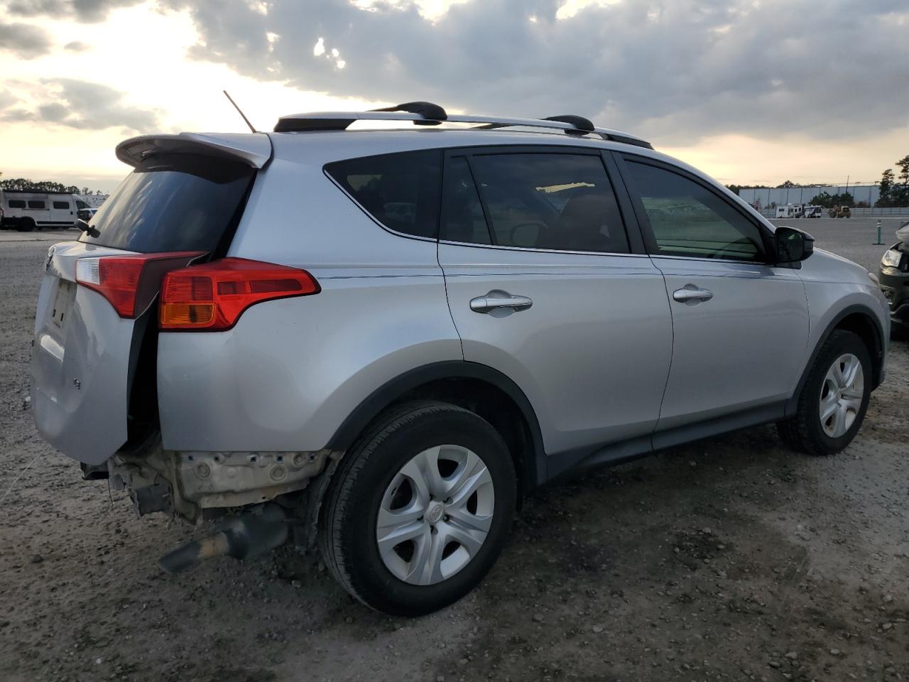 TOYOTA RAV4 LE