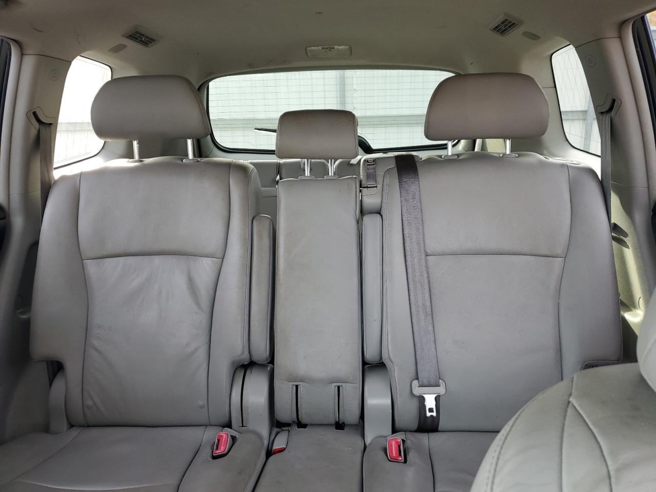 TOYOTA HIGHLANDER HYBRID