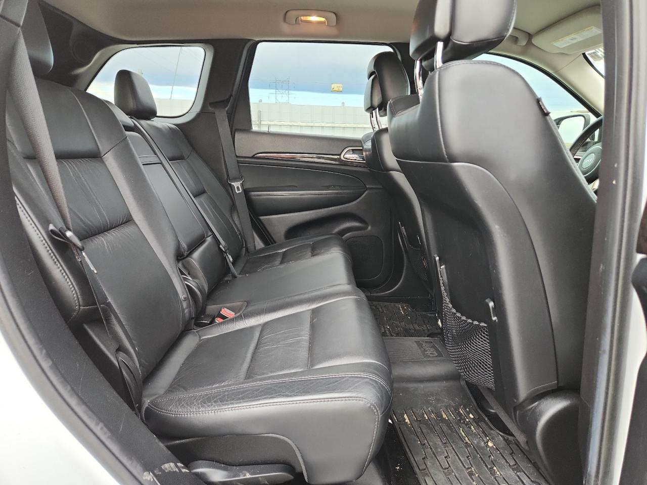 JEEP GRAND CHEROKEE LAREDO