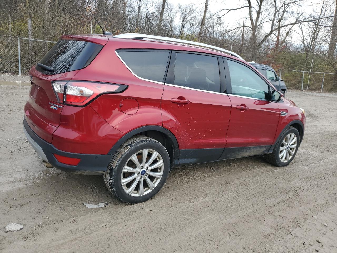 FORD ESCAPE TITANIUM