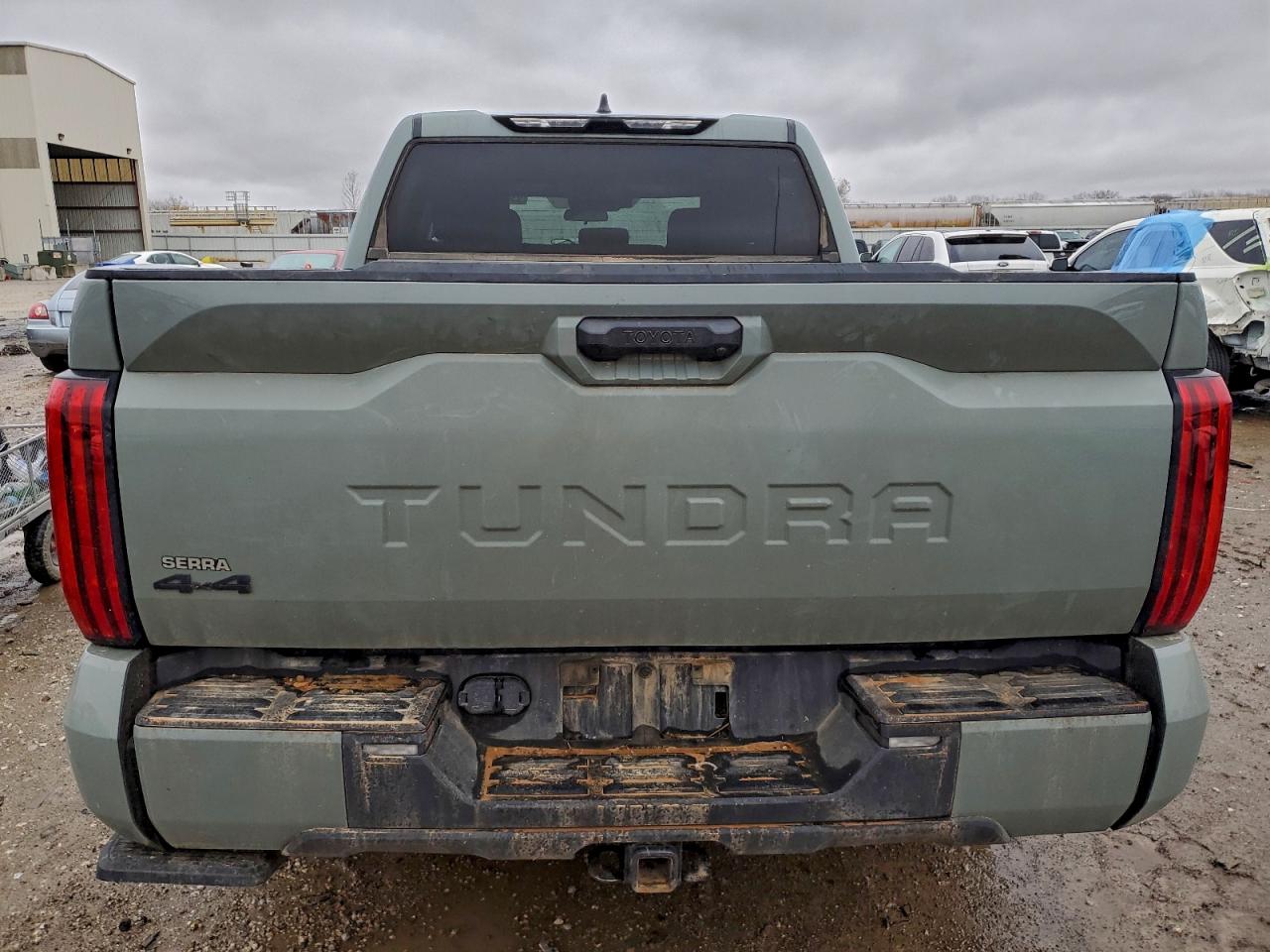 TOYOTA TUNDRA CREWMAX SR