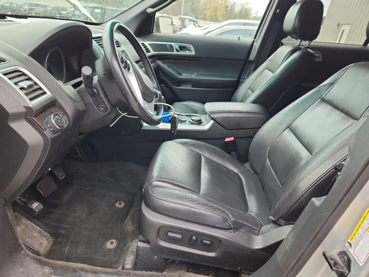 FORD EXPLORER LIMITED