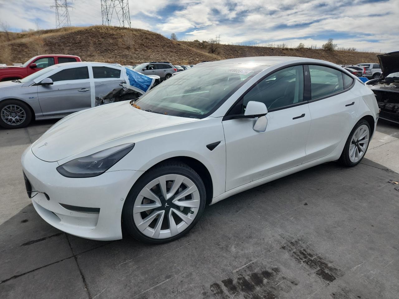 TESLA MODEL 3