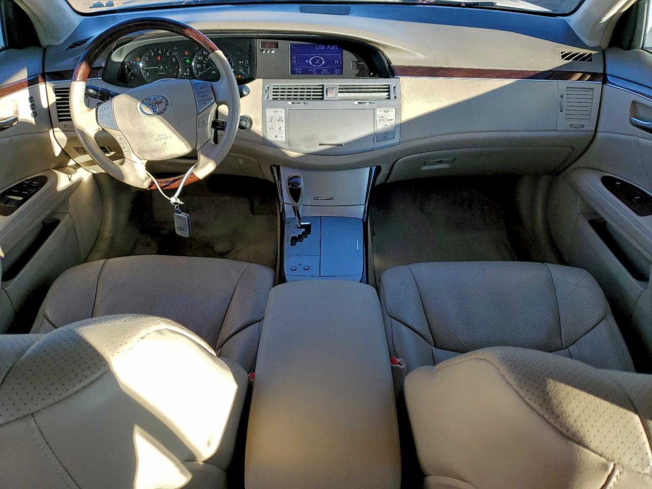 Lot #3308778027 2008 TOYOTA AVALON XL