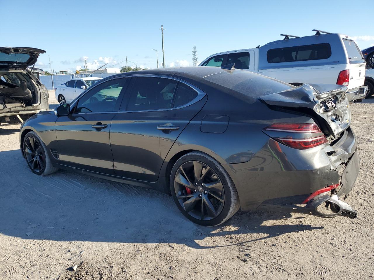 GENESIS G70 BASE