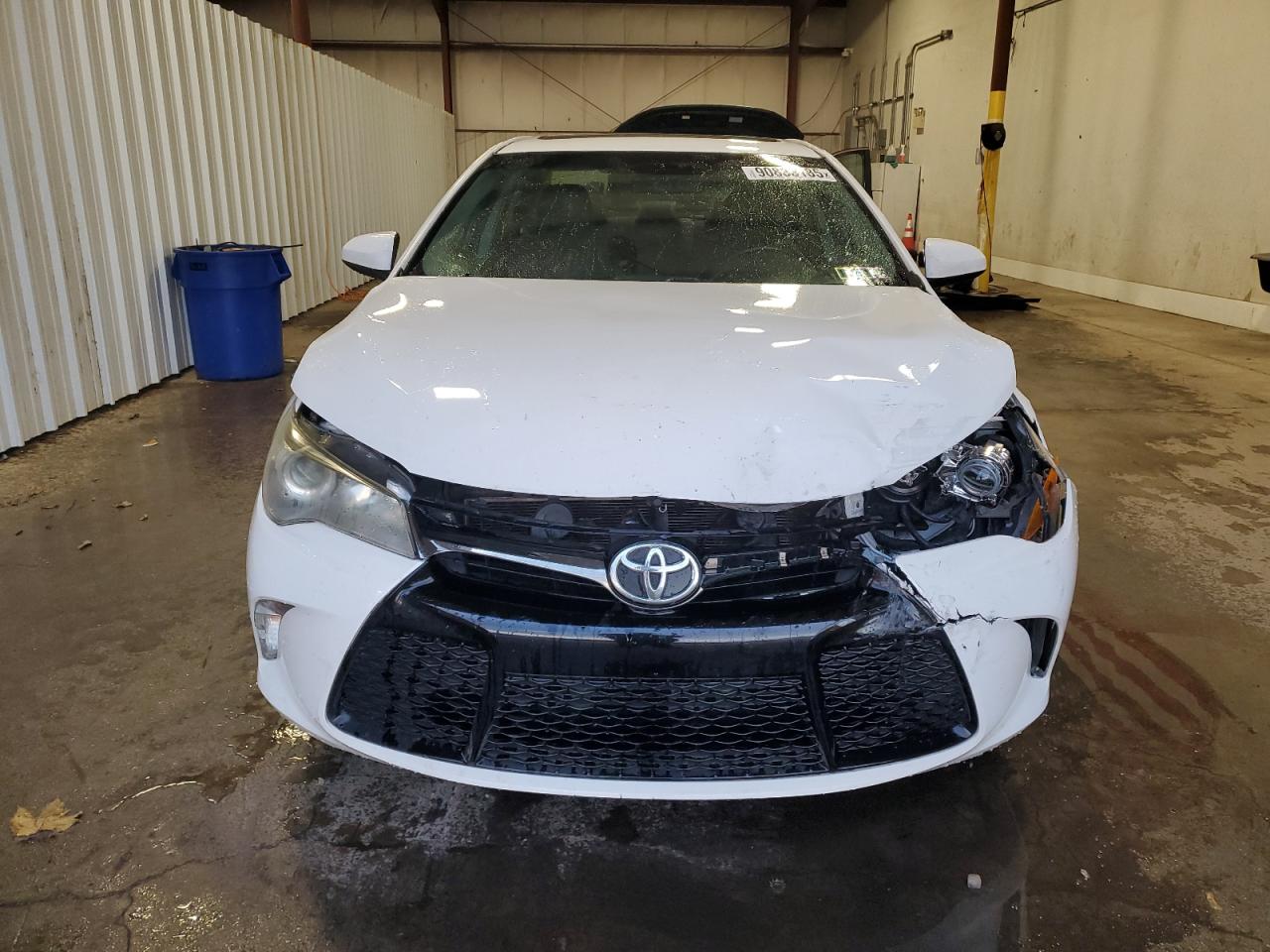 Lot #3311621247 2017 TOYOTA CAMRY LE
