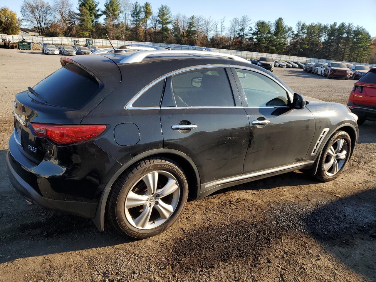 INFINITI FX35