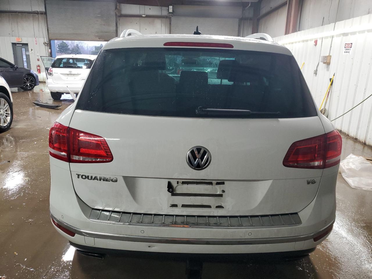 VOLKSWAGEN TOUAREG SPORT