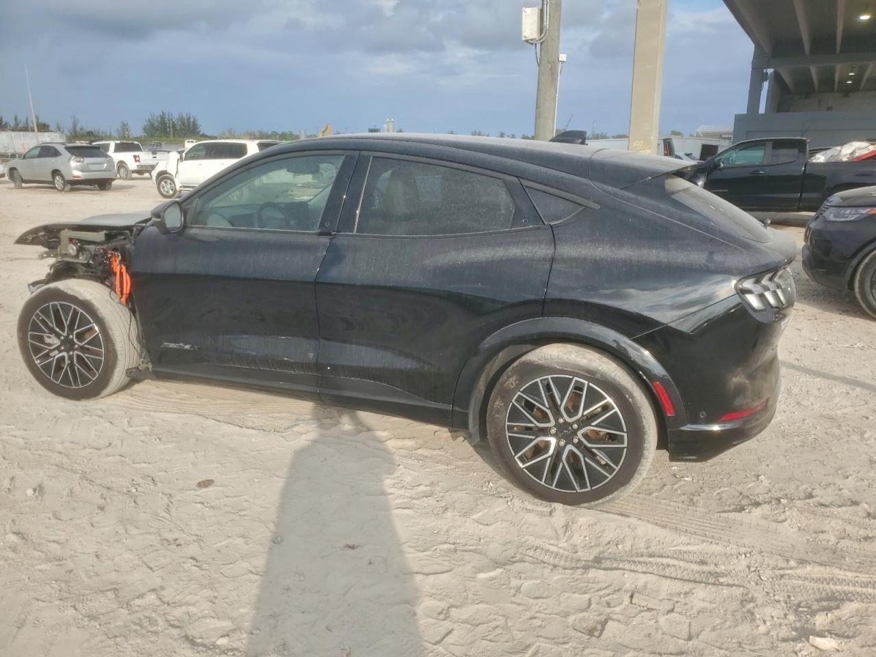 FORD MUSTANG PREMIUM