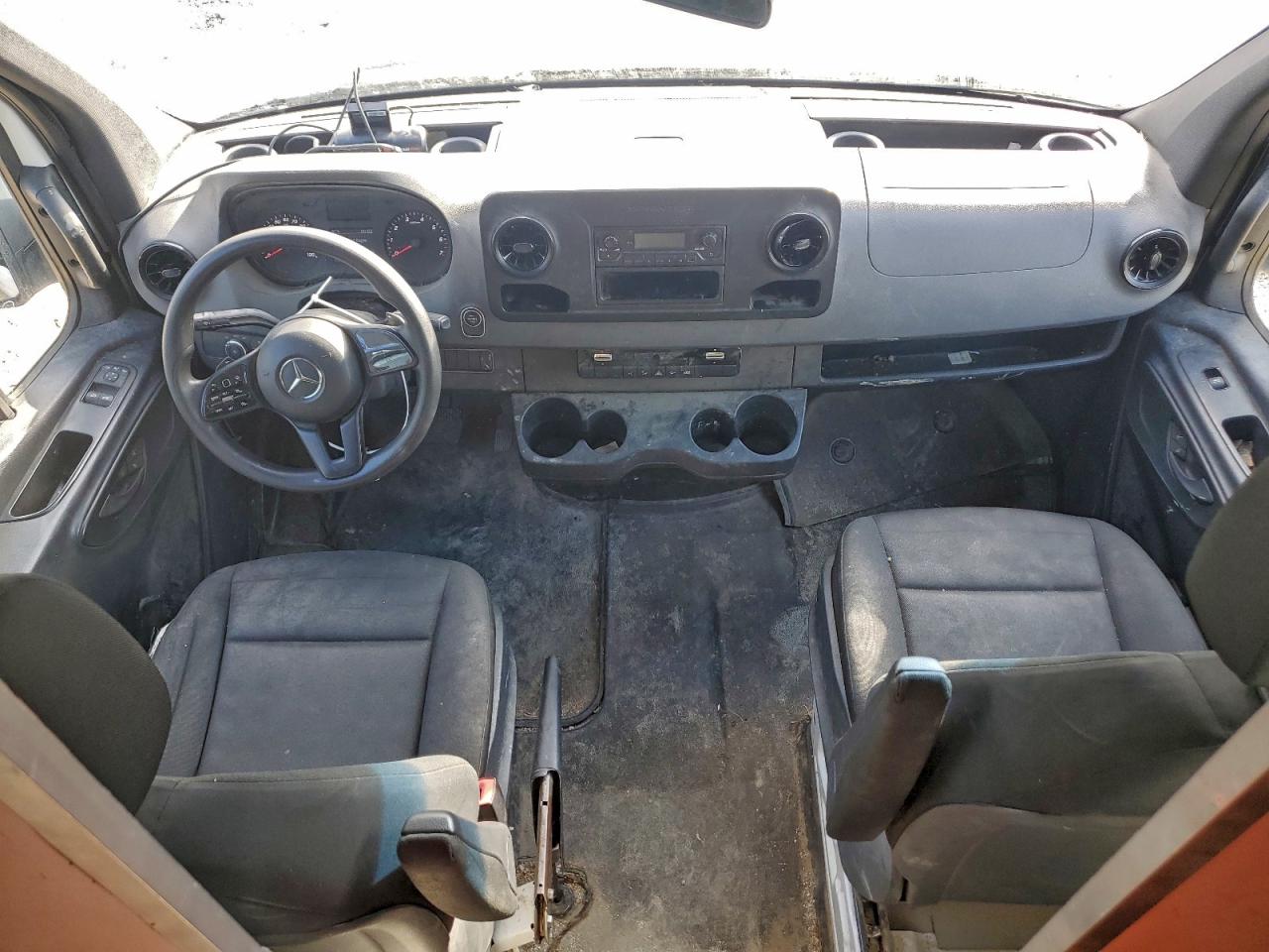 MERCEDES-BENZ SPRINTER 2500