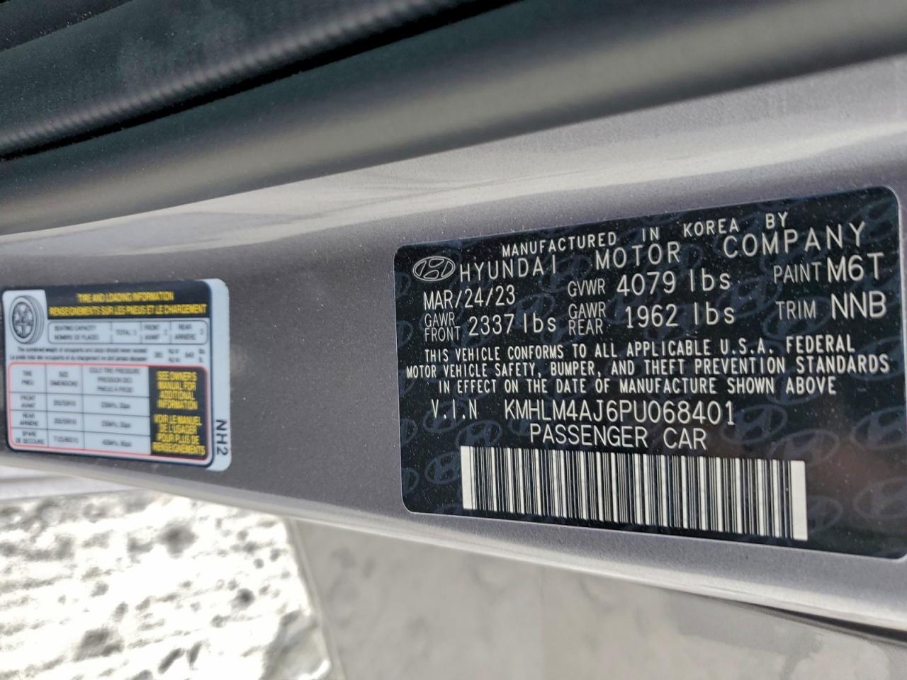 HYUNDAI ELANTRA BLUE