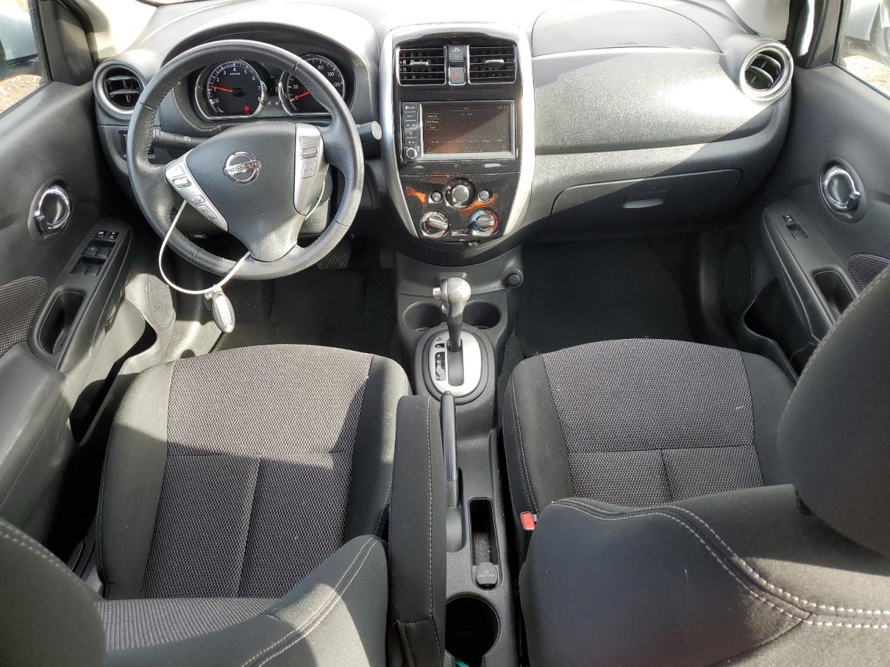 NISSAN VERSA S