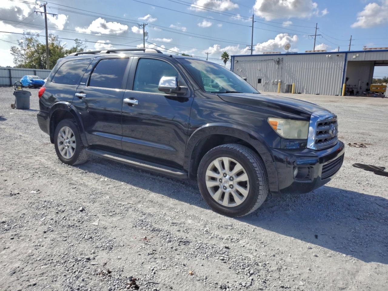 TOYOTA SEQUOIA PLATINUM