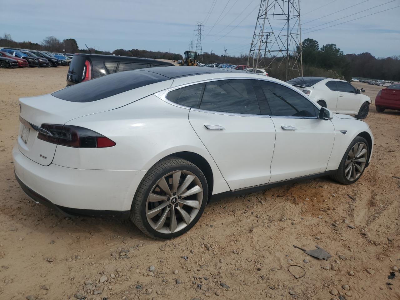 TESLA MODEL S