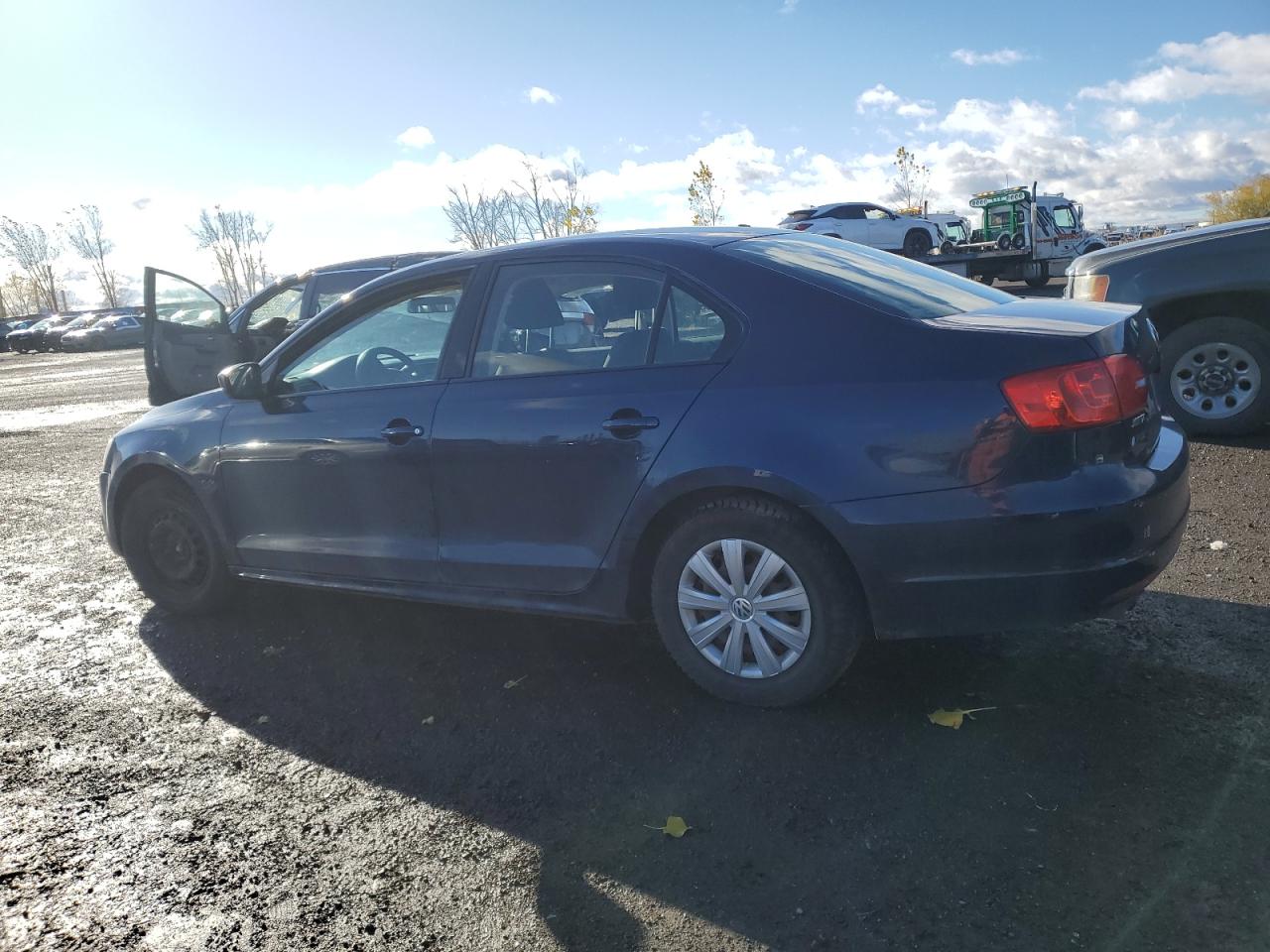 VOLKSWAGEN JETTA BASE