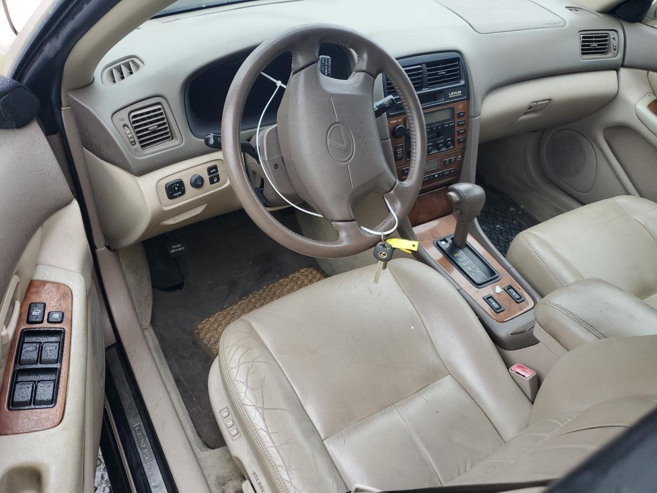 Lot #3290305229 2000 LEXUS ES 300