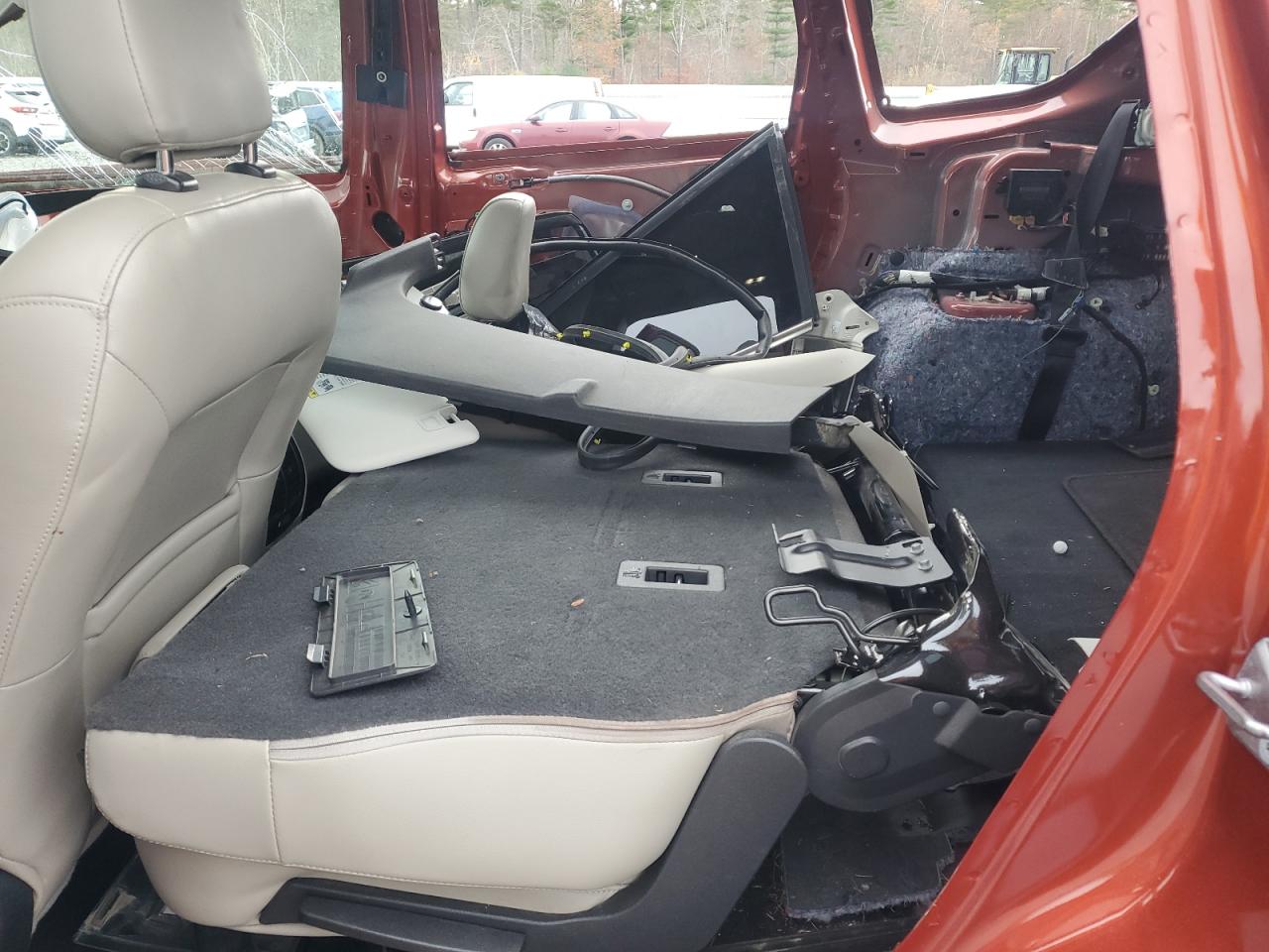 FORD ESCAPE TITANIUM