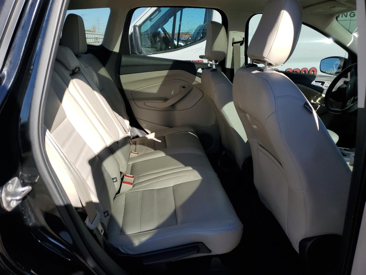 FORD ESCAPE TITANIUM