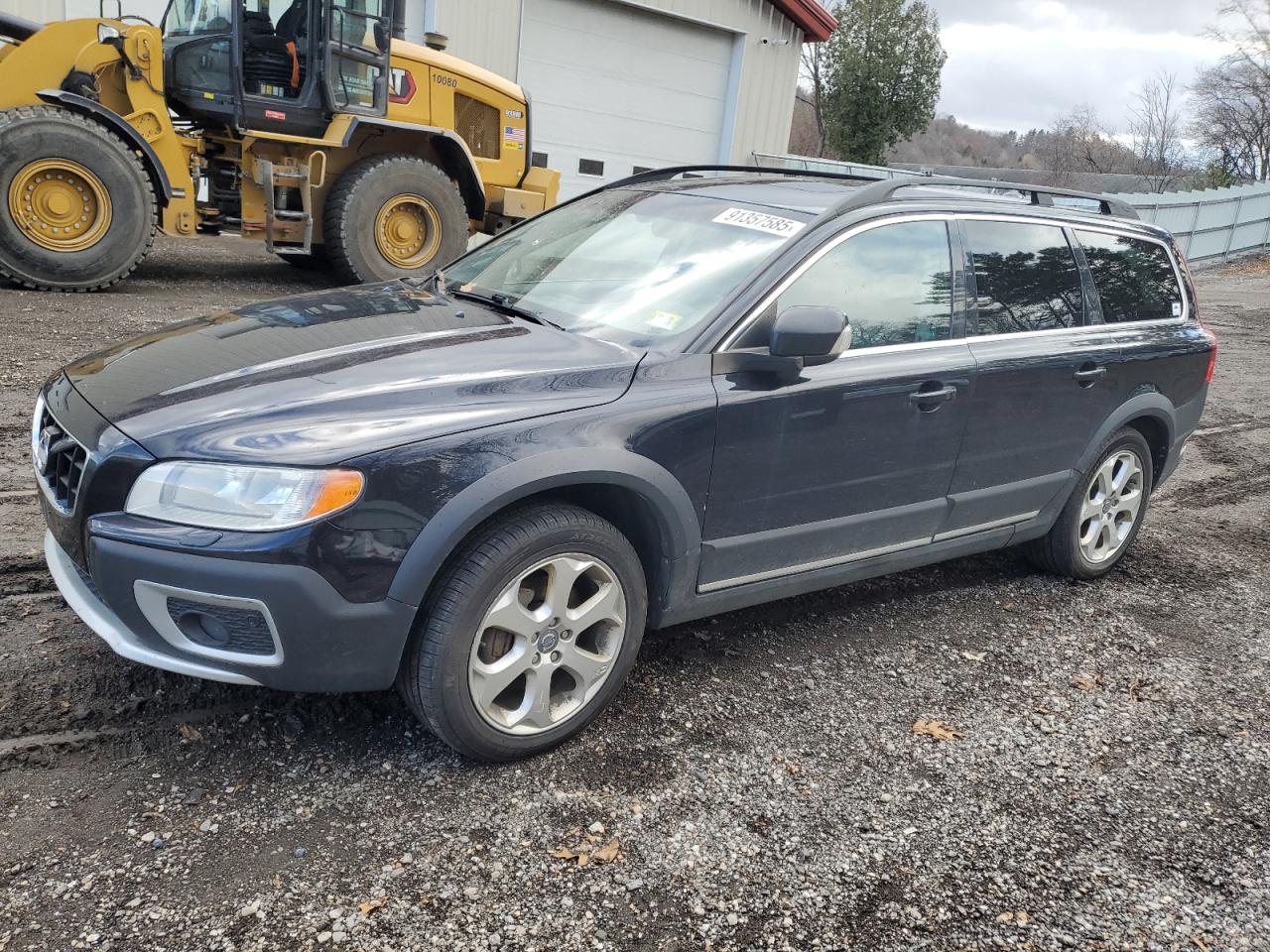 Lot #3319007327 2011 VOLVO XC70 T6