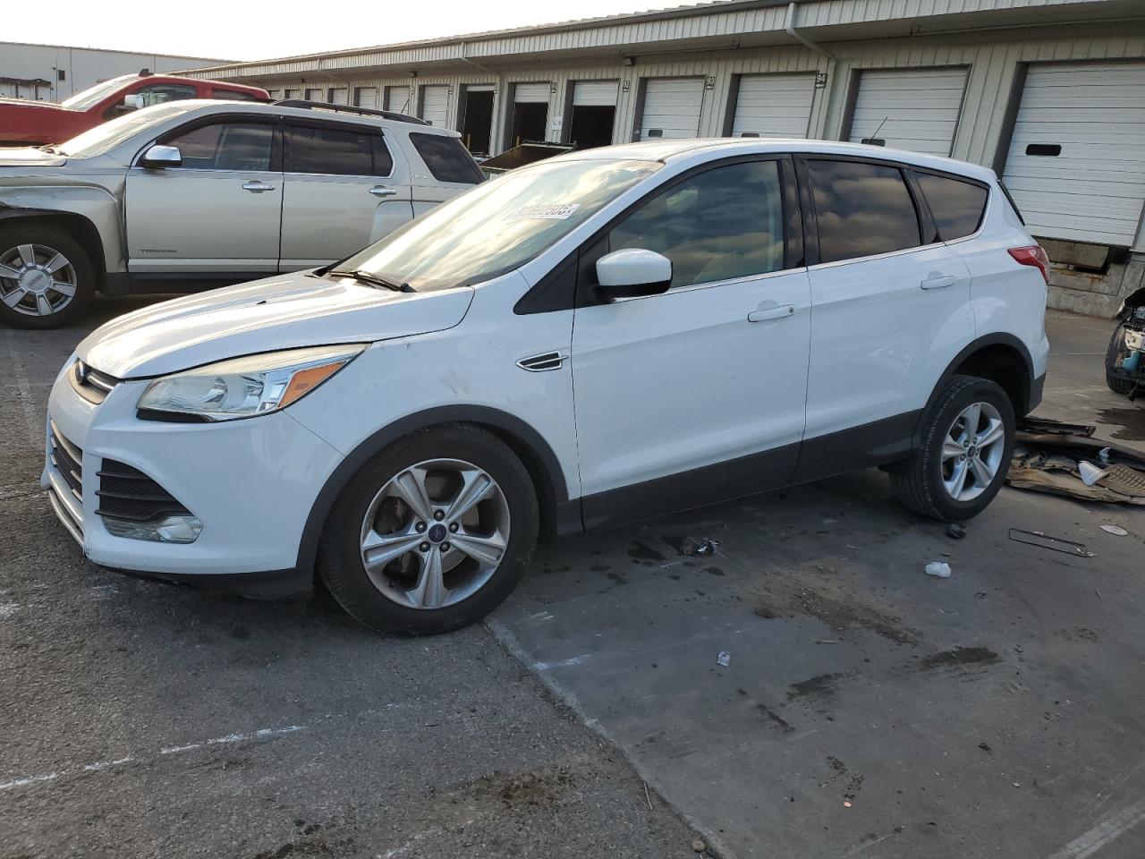 FORD ESCAPE SE
