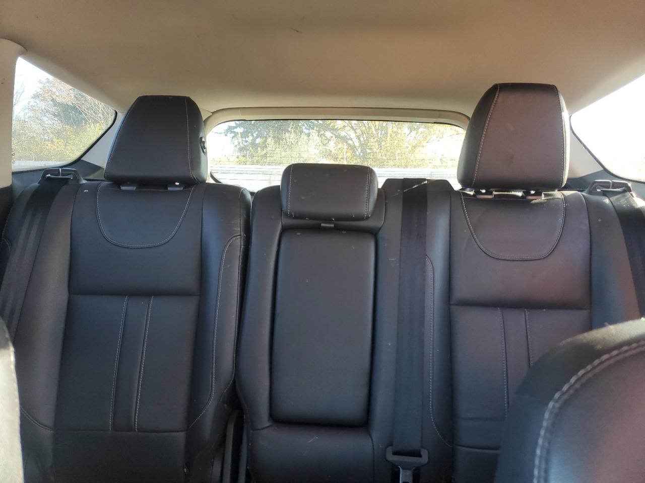 FORD ESCAPE TITANIUM