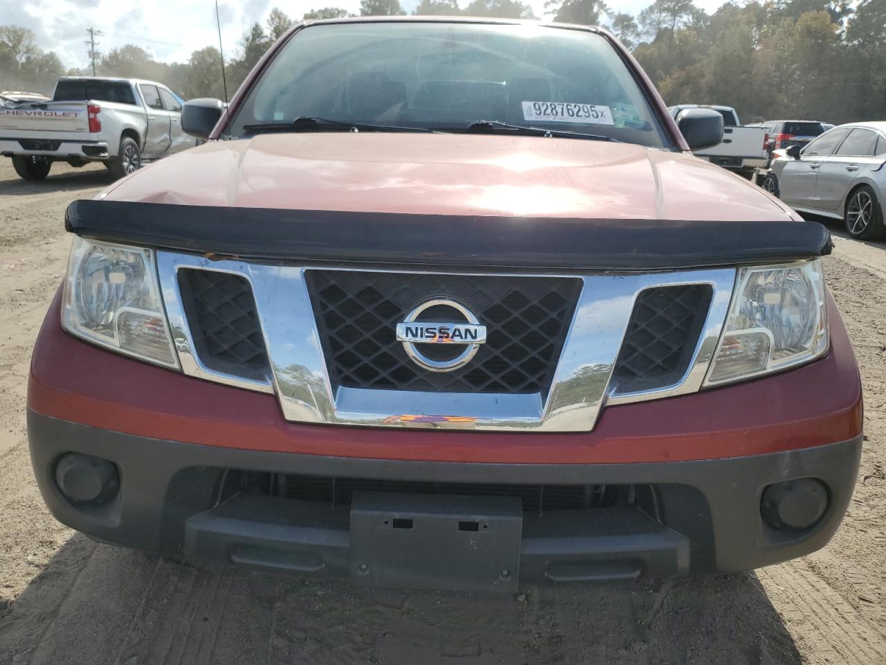 NISSAN NAVARA S