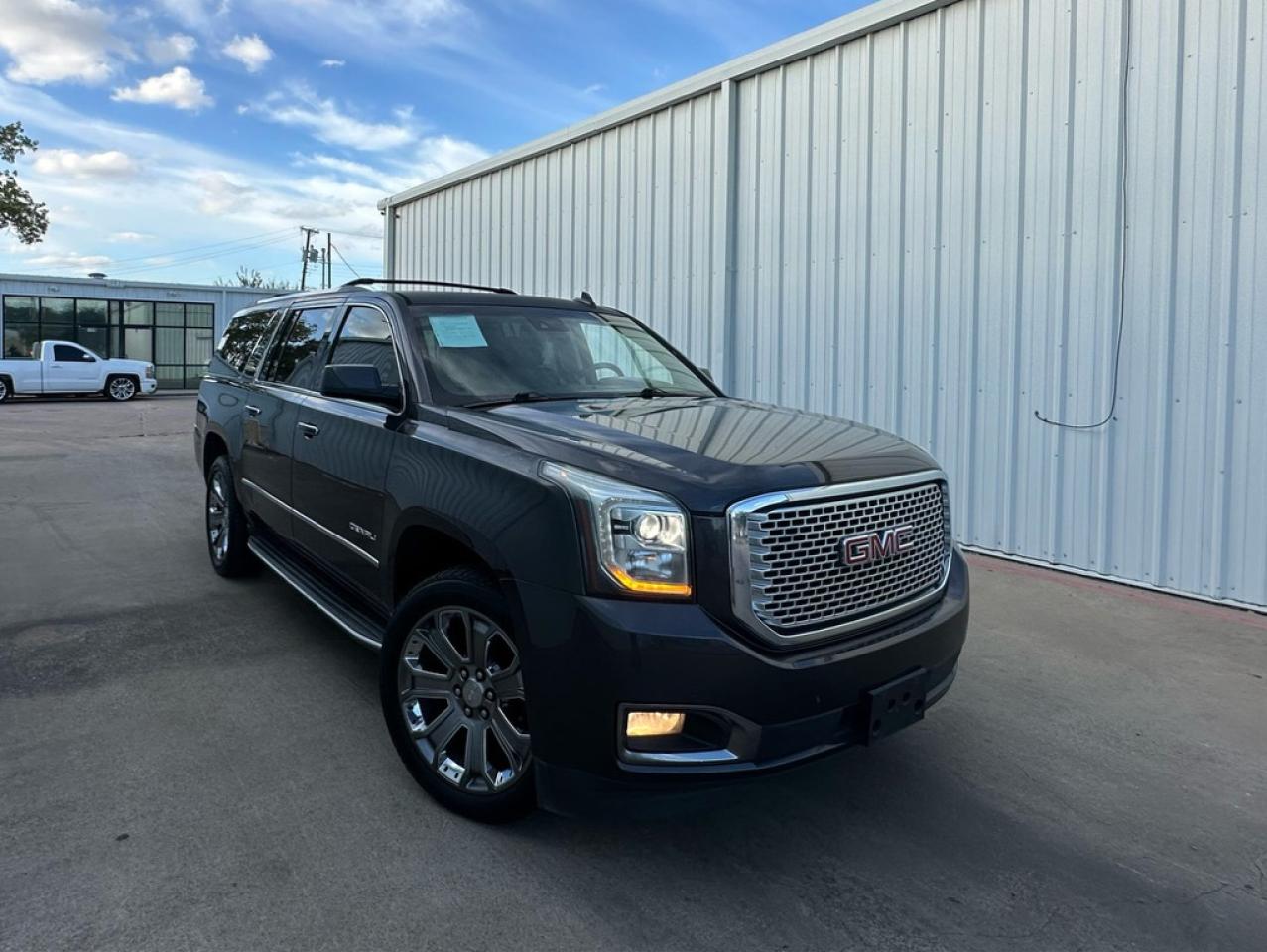 GMC YUKON DENALI
