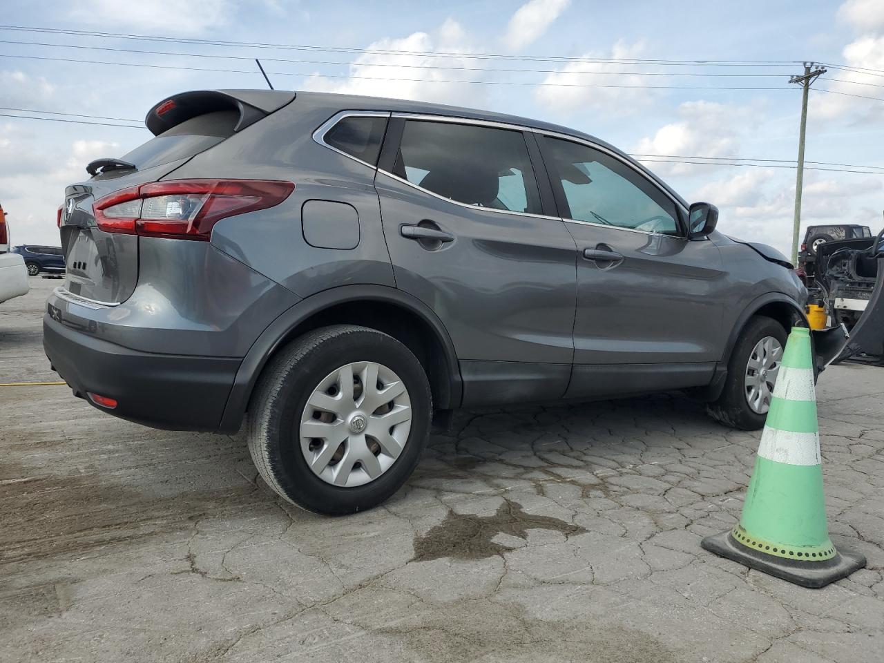 NISSAN ROGUE SPORT S