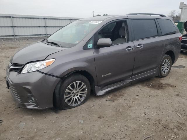 2020 TOYOTA SIENNA XLE #3301847428