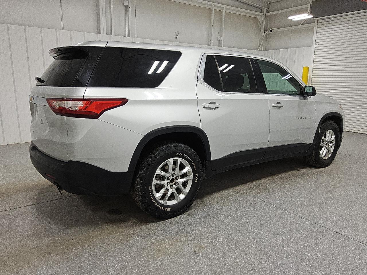 CHEVROLET TRAVERSE LS