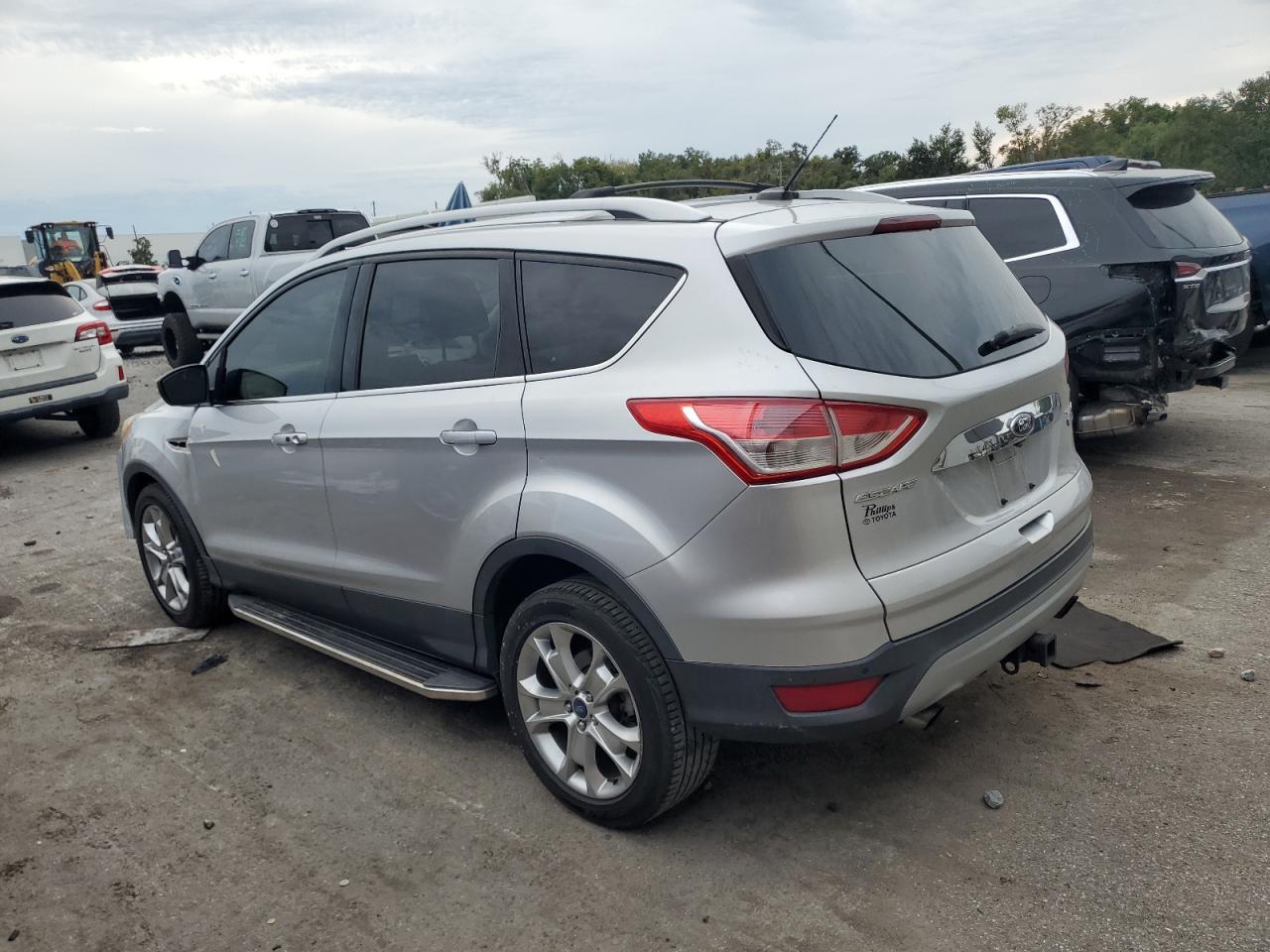 FORD ESCAPE TITANIUM