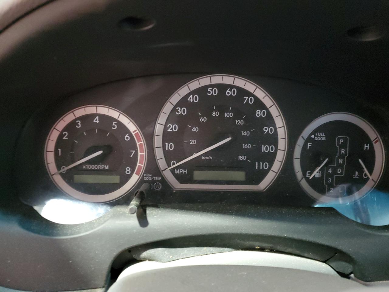 Lot #3301962425 2004 TOYOTA SIENNA XLE