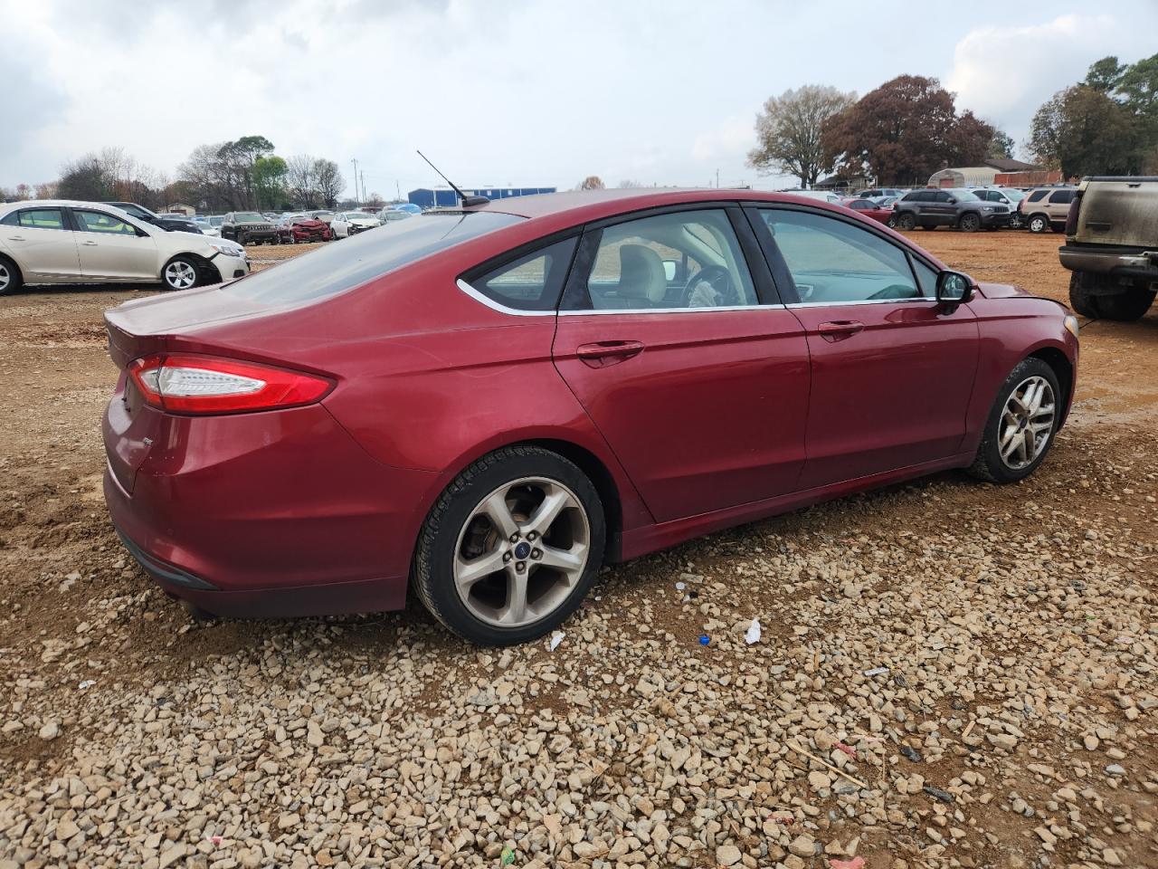 FORD FUSION SE